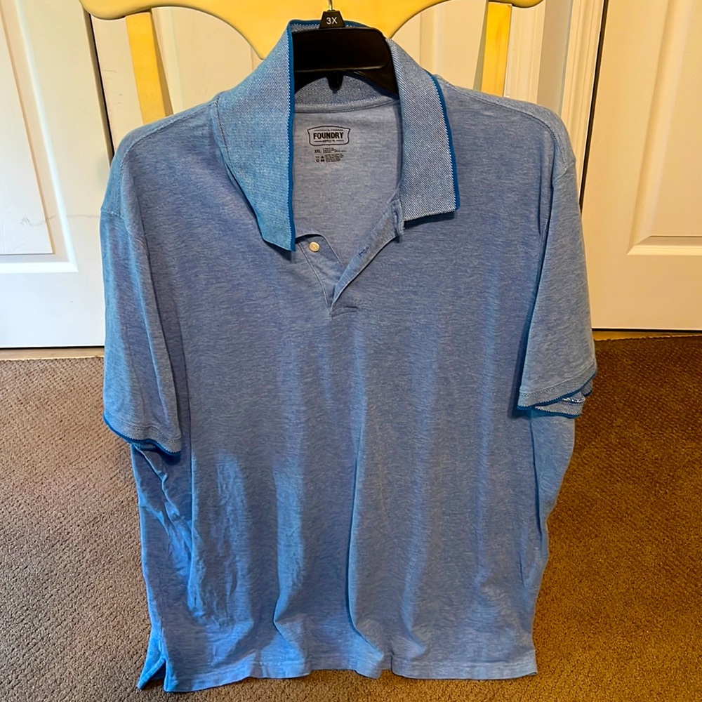 Short sleeve blue tee shirt